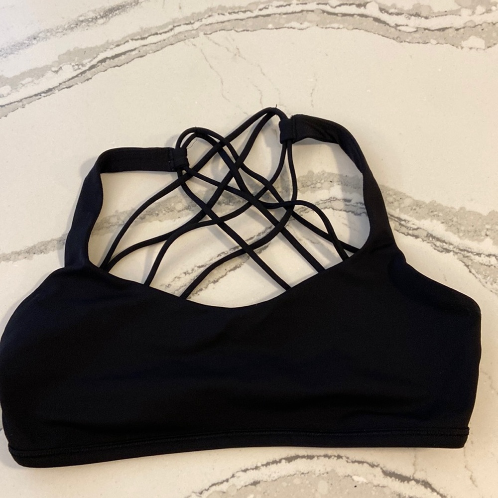 Lululemon Free to Be Wild